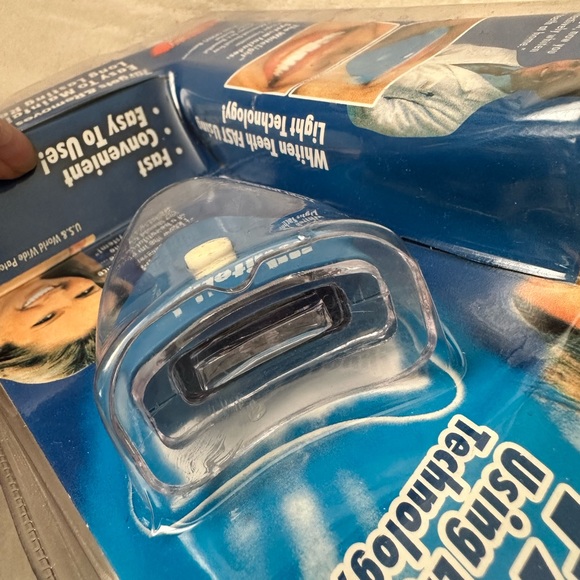 BNS New White Light to Whiten Teeth Fast using light technology - Picture 11 of 11